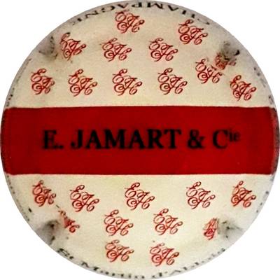 N°32b Crème, Barre rouge
Photo Martine PUPIN
