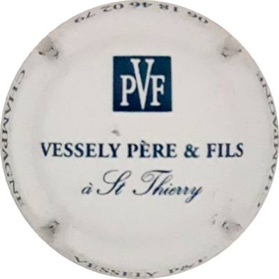 N°12a Blanc mat et bleu foncé
Photo Martine PUPIN
