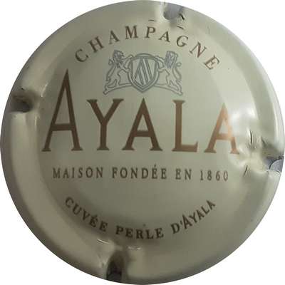 N°37g Crème et or, écusson argent, "Cuvée Perle d'Ayala", écusson au verso
Photo MH Millot
