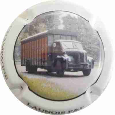 N°NR Série poids lourds, contour blanc
Photo MH Millot
Mots-clés: poids lourds;camions