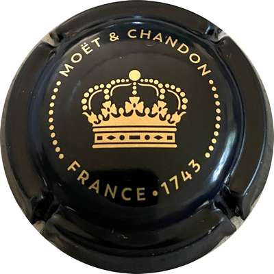 N°246e Jéroboam, noir et or, couronne
Photo MH Millot
