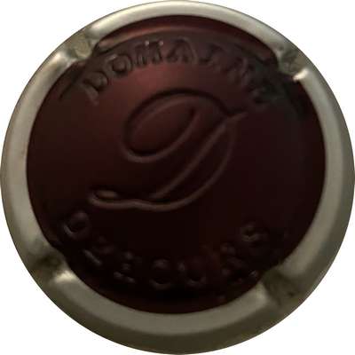 N°28u Estampée, bordeaux mat, contour métal
Photo MH Millot
